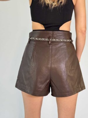 מכנס_דמוי_עור_קצר_ארבל_חום_2