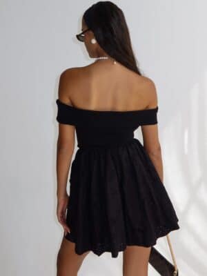 חצאית_מיני_אמברי_שחורה_2