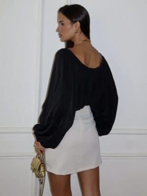 חולצת_סאטן_תאי_שחורה_2