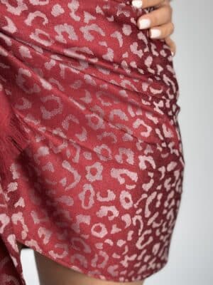 פראו סירוס מנומר בורדו 2