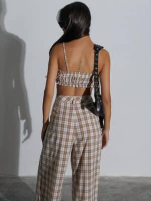 חליפת מכנס ניקולטה משובץ חום לבן 2